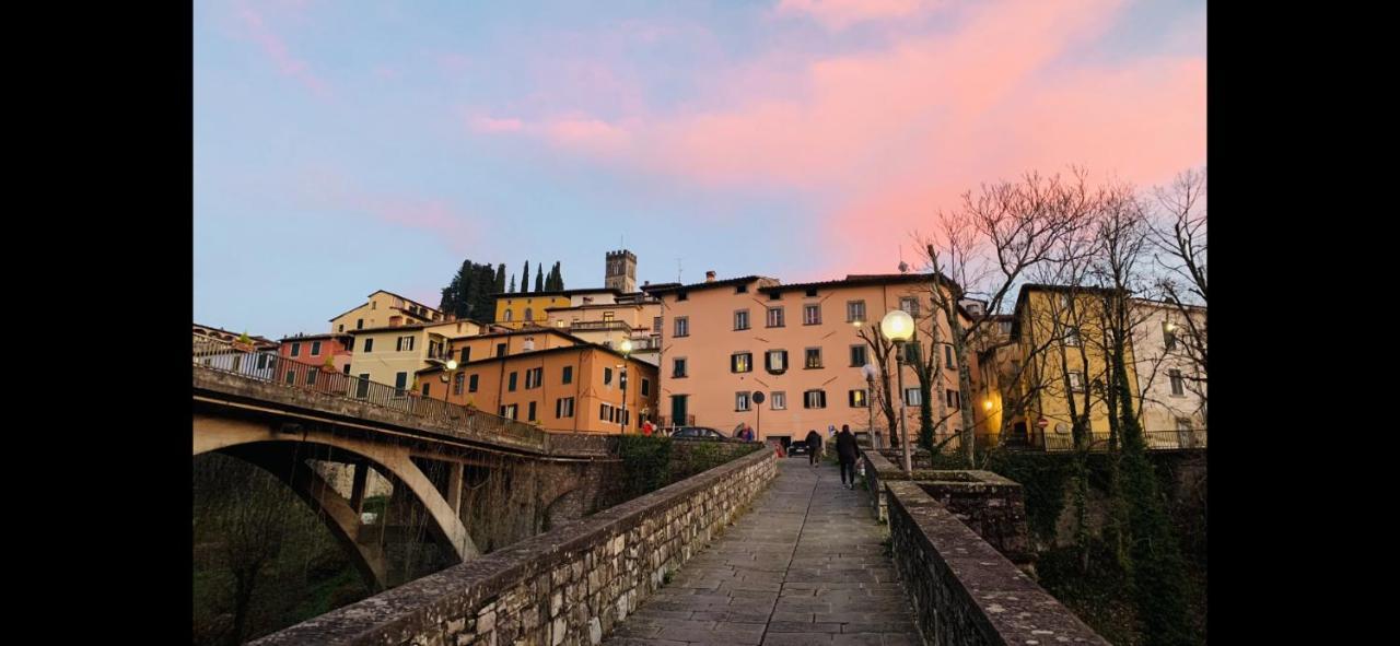 Casa Robina Appartement Barga Buitenkant foto